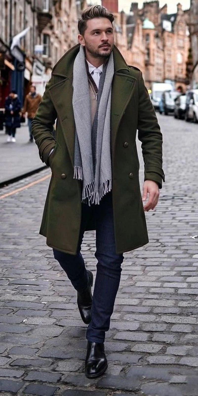 Olive Green Double-Breasted Wool Overcoat for Men – Classic Winter Street Style